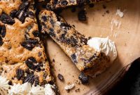 Decadent Gooey Oreo Cookie Cake Recipe