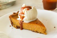 Pumpkin Pie with Crunchy Graham Cracker Crust