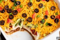 Slow Cooker Cheesy Taco Dip Recipe for Parties