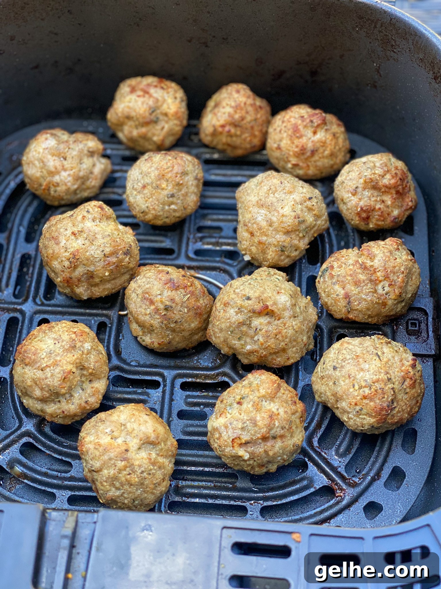Crispy Air Fryer Turkey Meatballs Recipe for Weeknight Dinner 2 img 11826 1