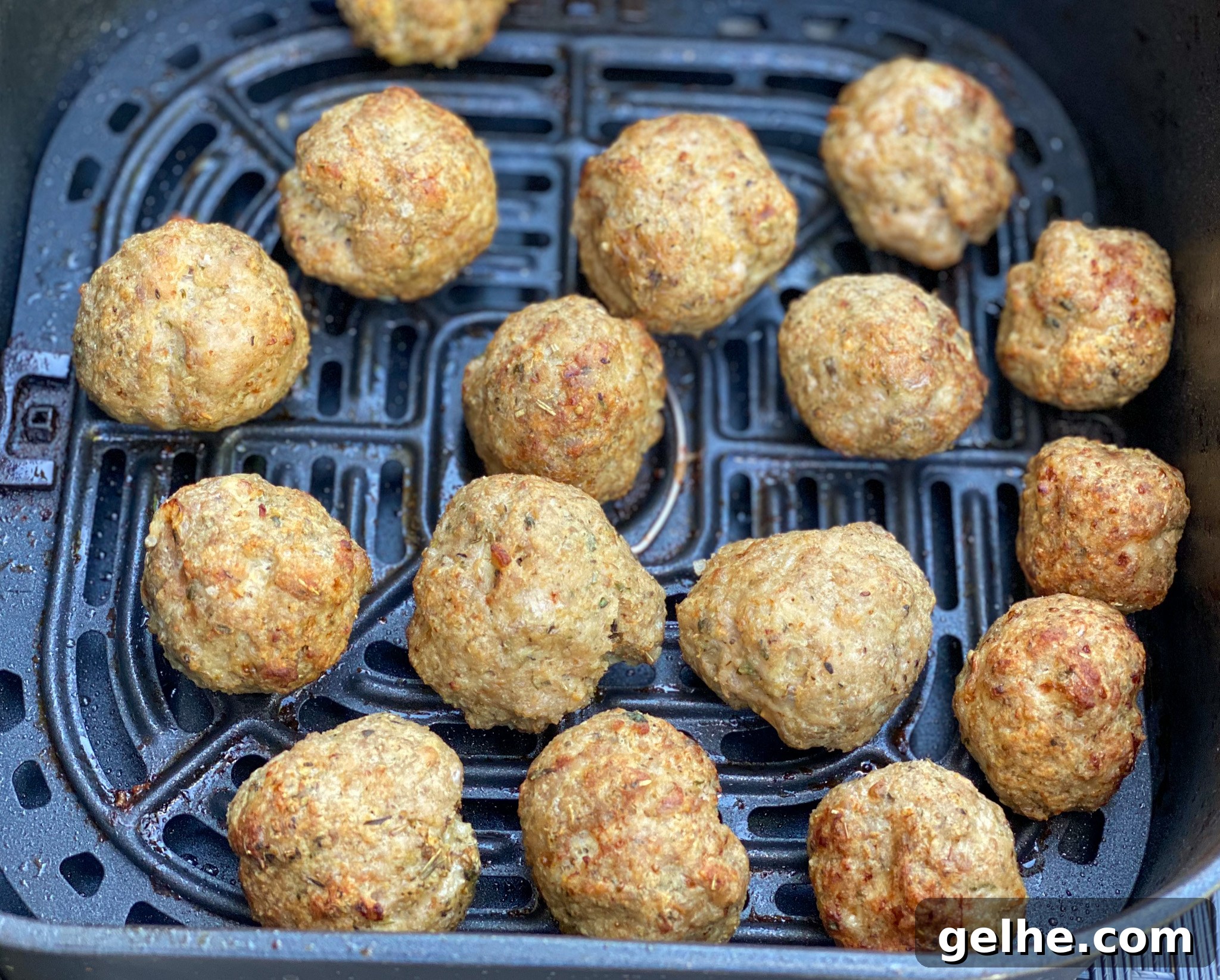 Crispy Air Fryer Turkey Meatballs Recipe for Weeknight Dinner 3 img 11826 2