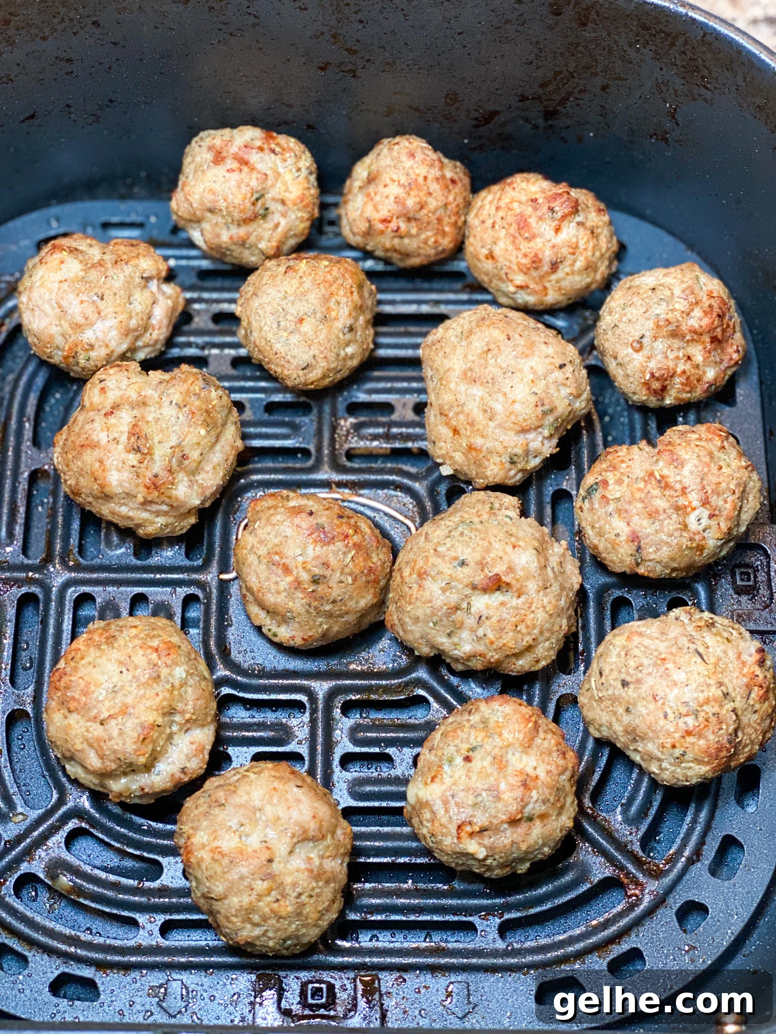 Crispy Air Fryer Turkey Meatballs Recipe for Weeknight Dinner 6 img 11826 5