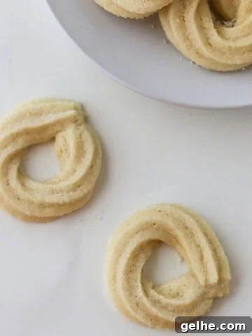 Featured image for Danish Butter Cookies (Valiljekranse).