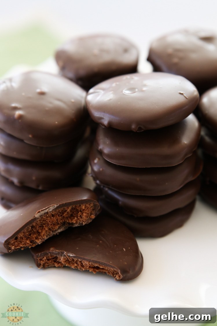 Thin Mints Cookies made with homemade buttery chocolate cookies dipped in mint fudge glaze. This simple recipe for copycat Thin Mints tastes even better than the original!