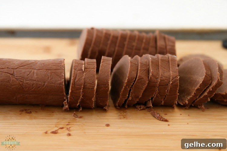 Thin Mints Cookies made with homemade buttery chocolate cookies dipped in mint fudge glaze. This simple recipe for copycat Thin Mints tastes even better than the original!
