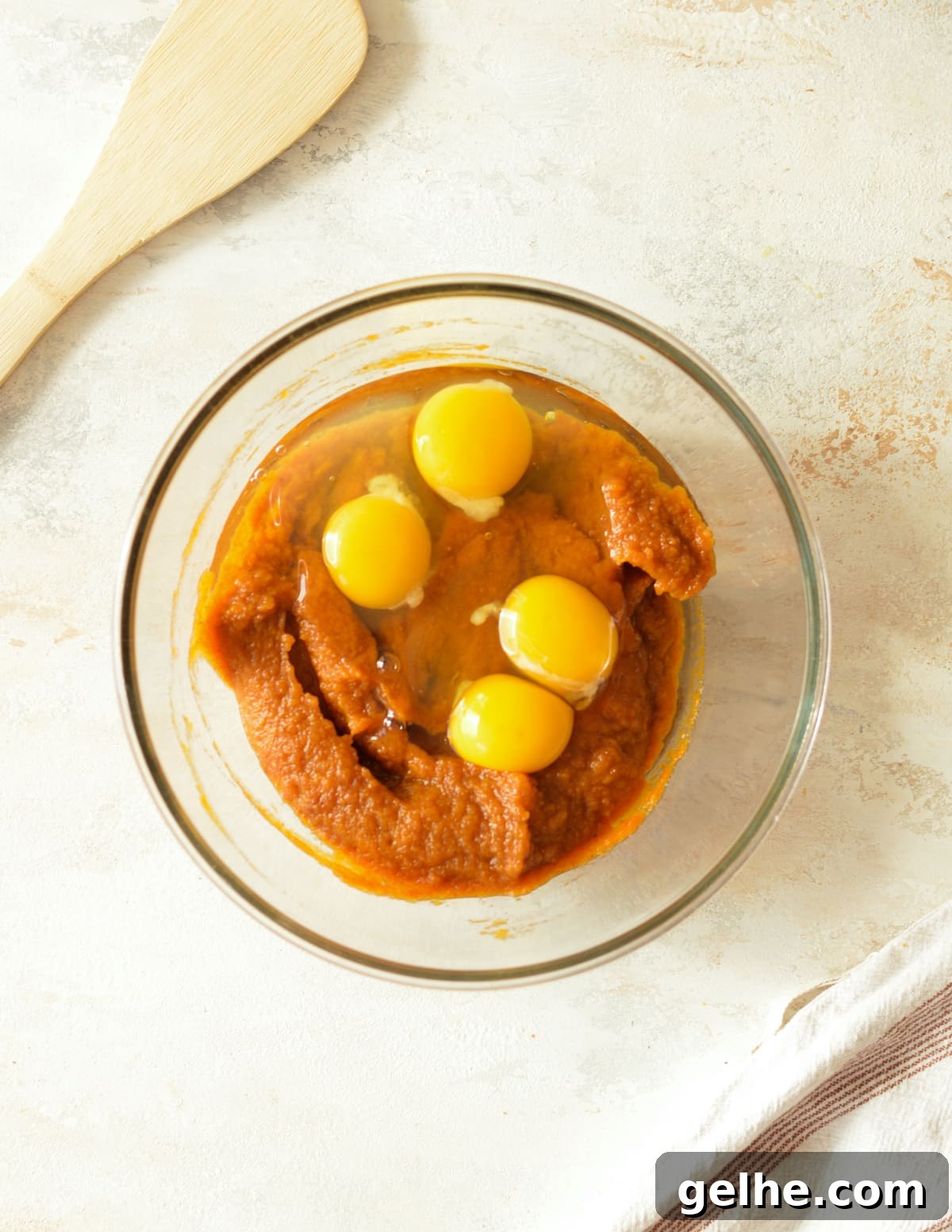 Pumpkin Pie with Crunchy Graham Cracker Crust 5 pumpkin puree with eggs on top