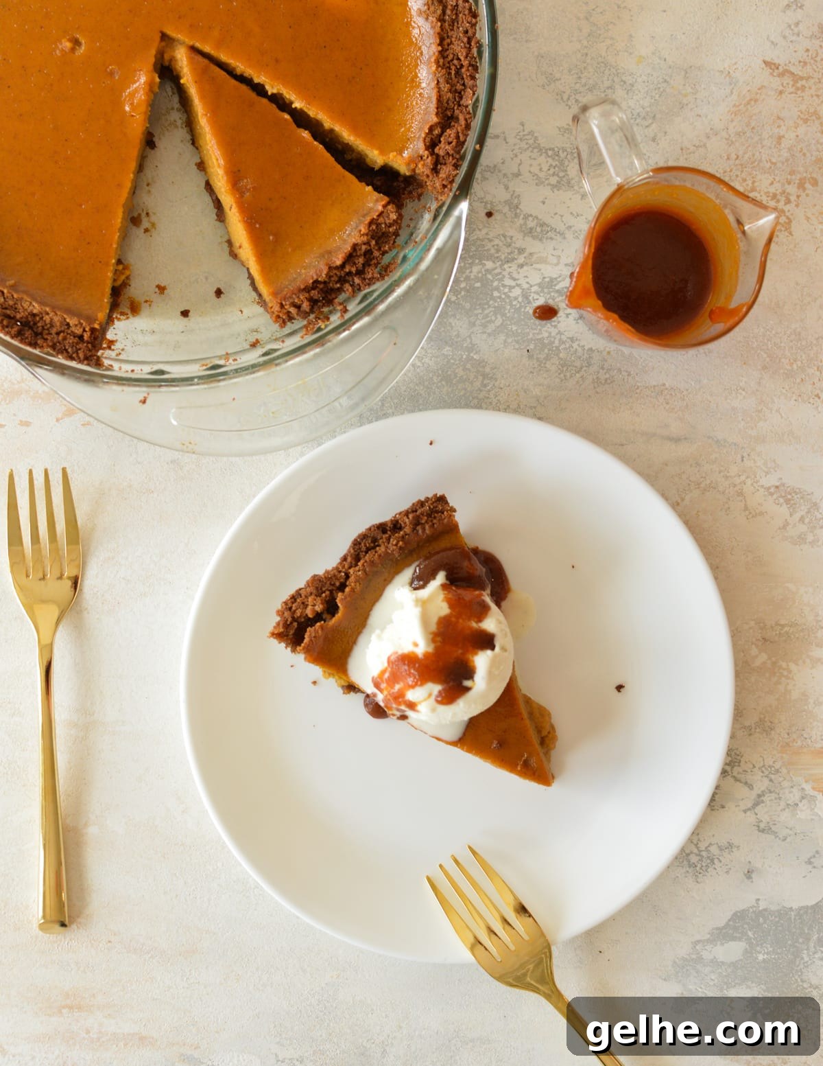 Pumpkin Pie with Crunchy Graham Cracker Crust 8 a slice of pumpkin pie with ice cream
