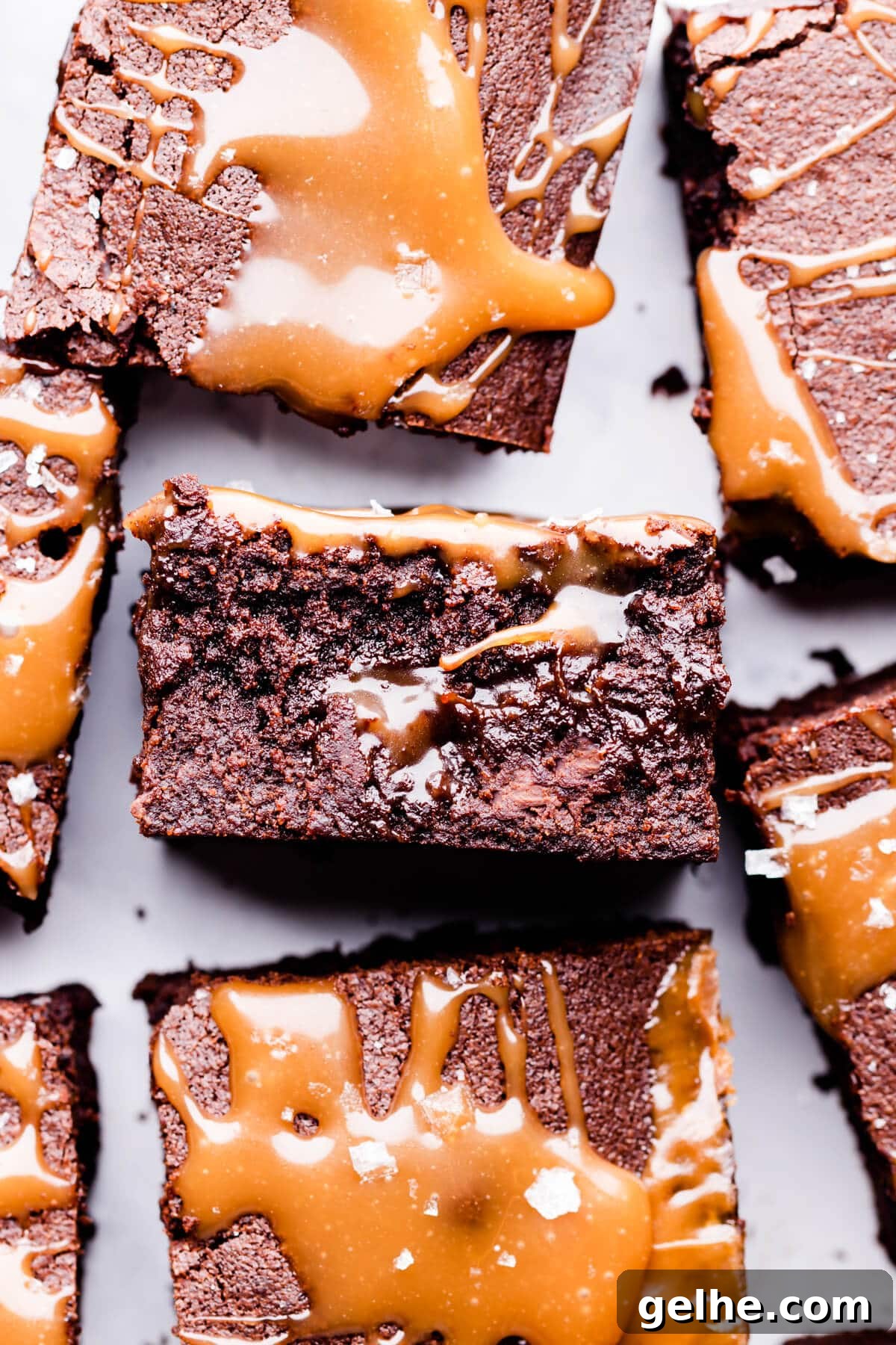 Guinness Chocolate Brownies with Rich Stout Flavor 10 fudgy chocolate stout brownie with salted caramel.