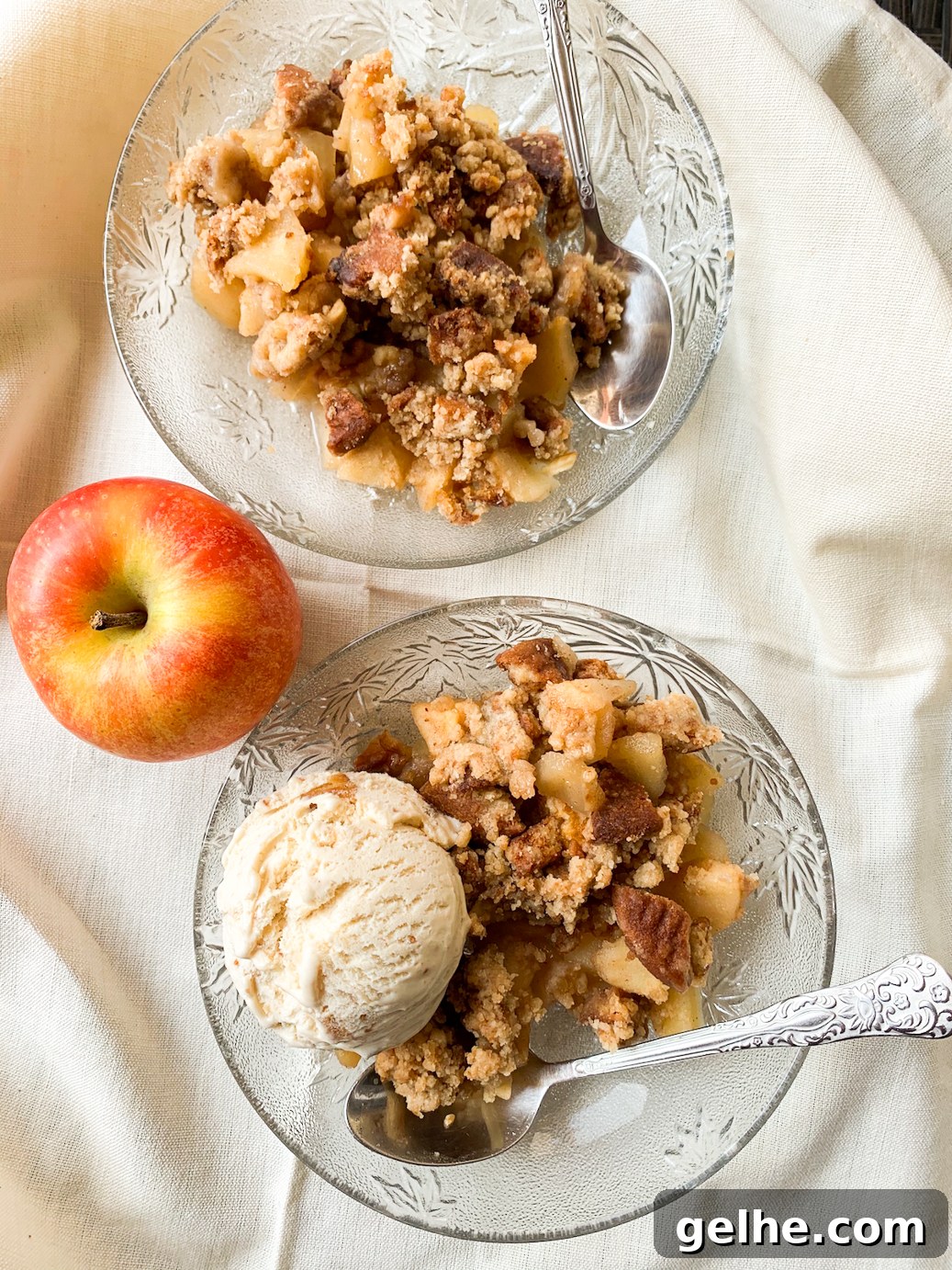 Apple Ginger Crumble with Biscuit Topping 5 Crunchy, toasty, spiced apple crumble with ginger biscuits and walnuts