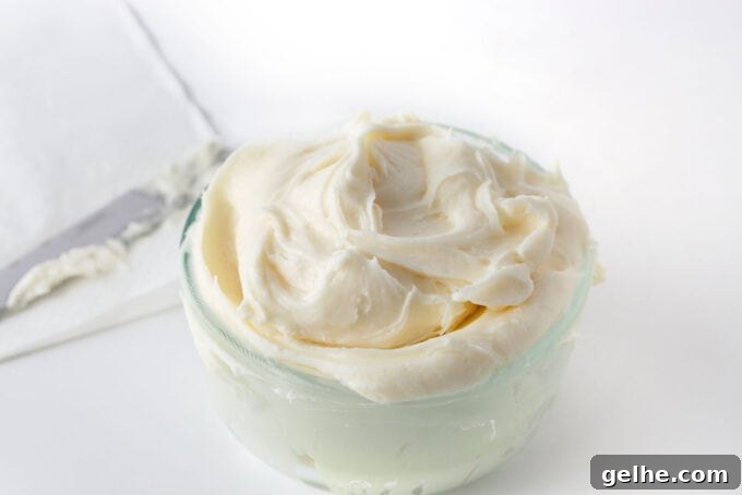 white frosting for sugar cookies