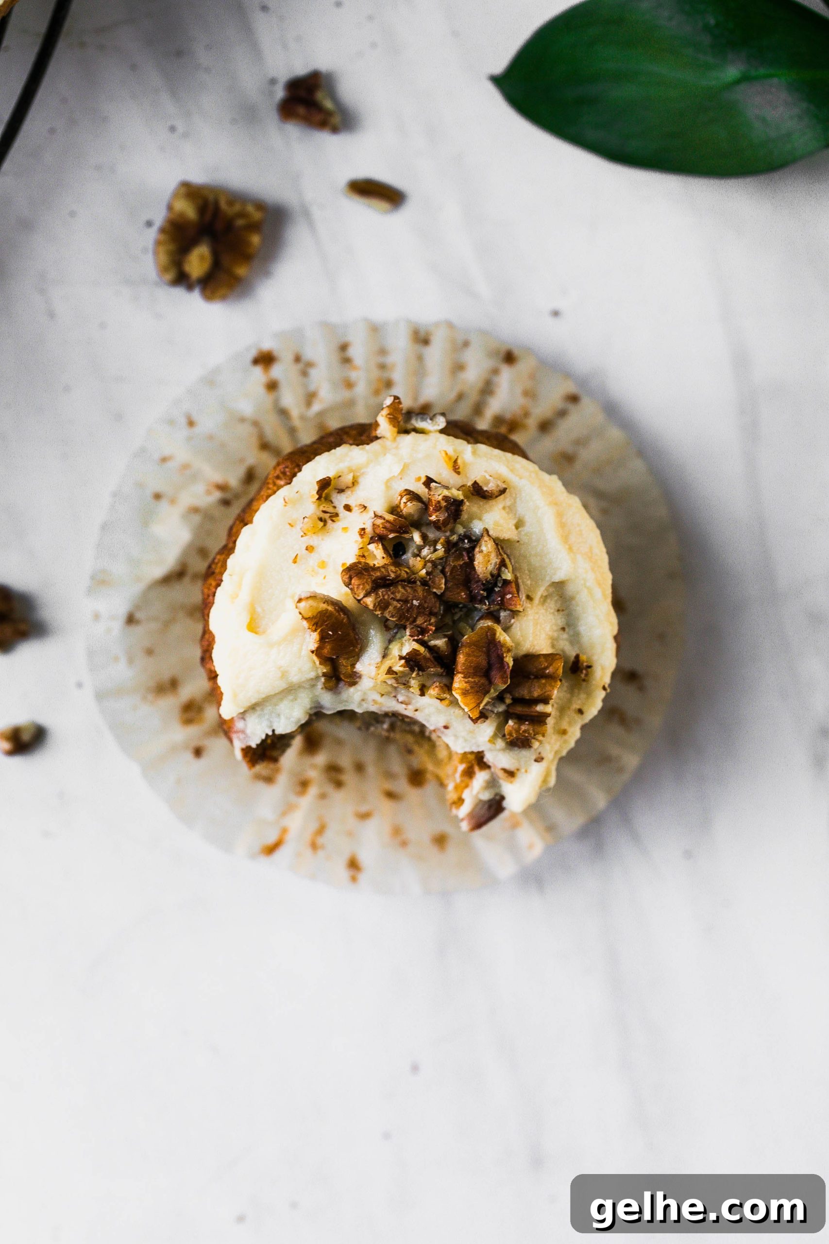 Banana Muffins with Honey Mascarpone Frosting 10 img 37037 10 scaled