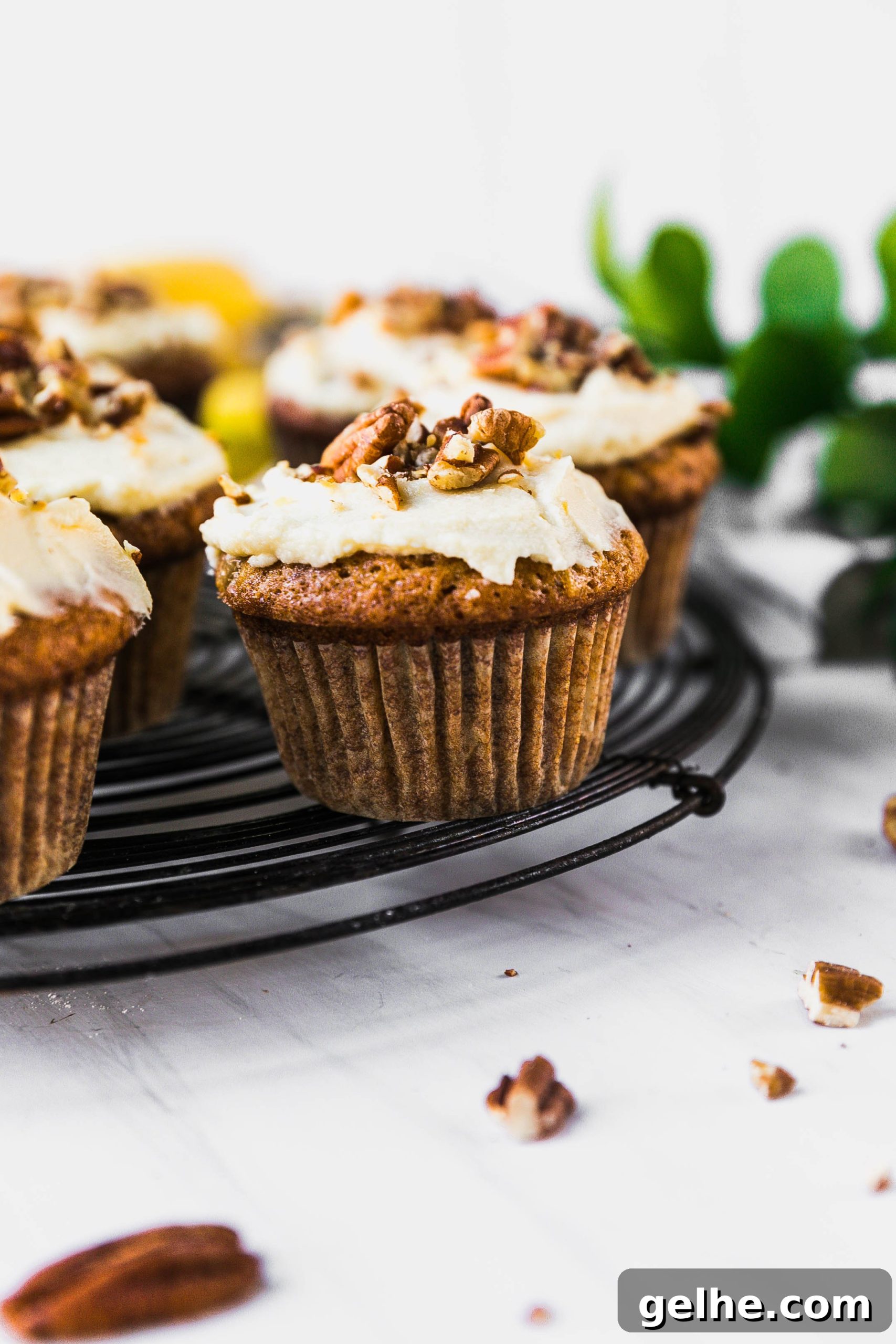 Banana Muffins with Honey Mascarpone Frosting 7 img 37037 6 scaled