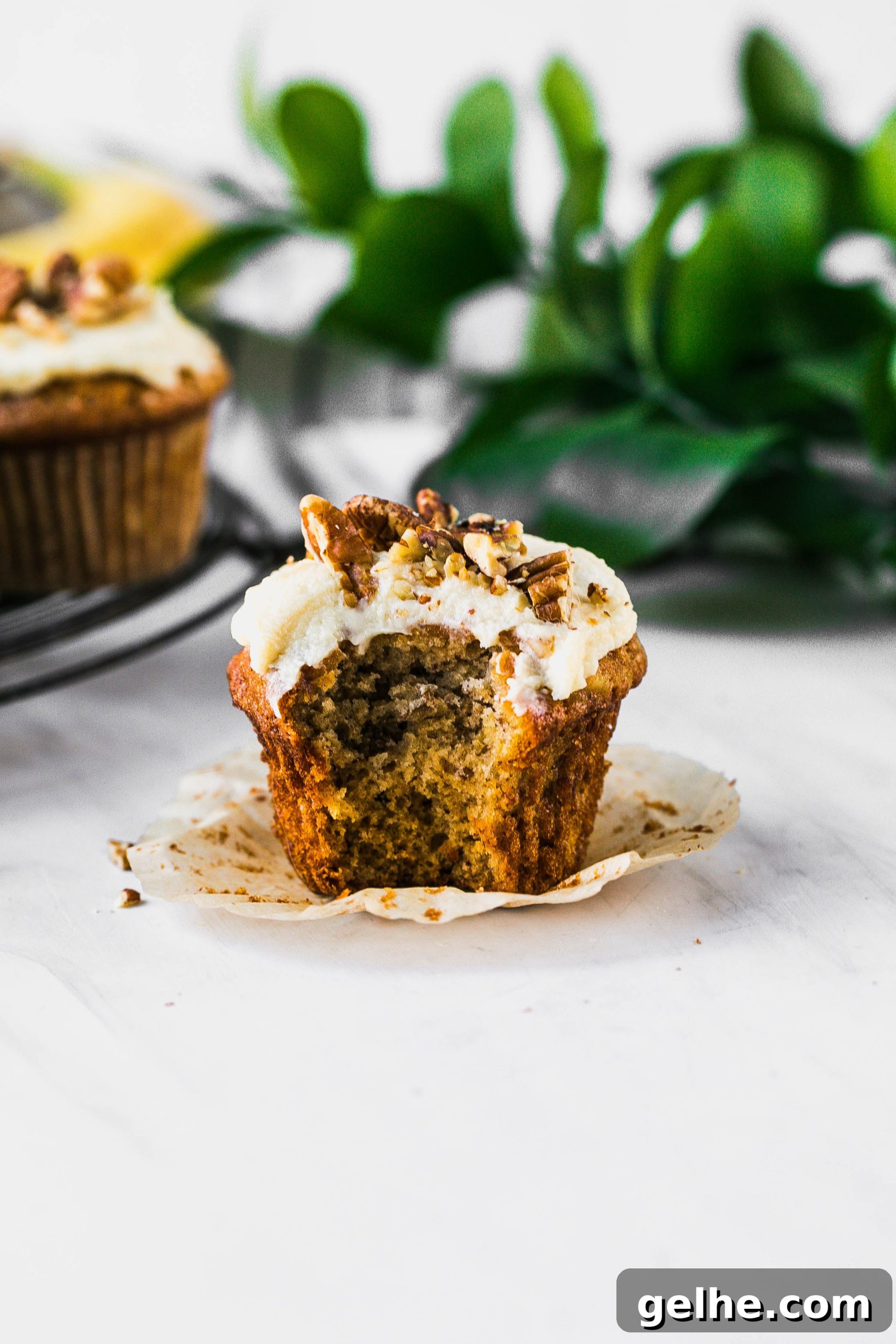 Banana Muffins with Honey Mascarpone Frosting 8 img 37037 7 scaled