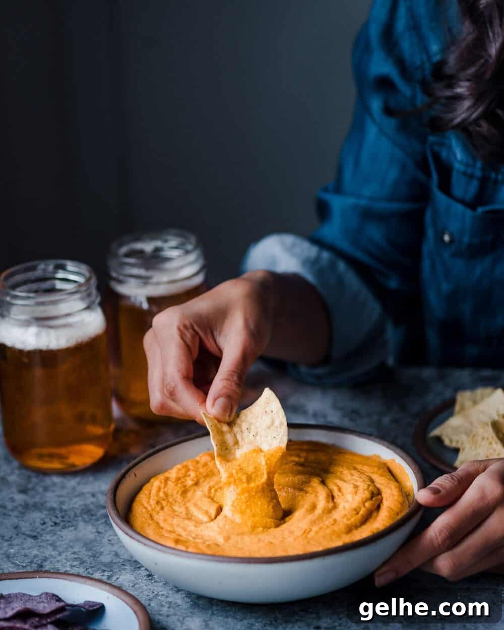 cheesy buffalo cauliflower dip image