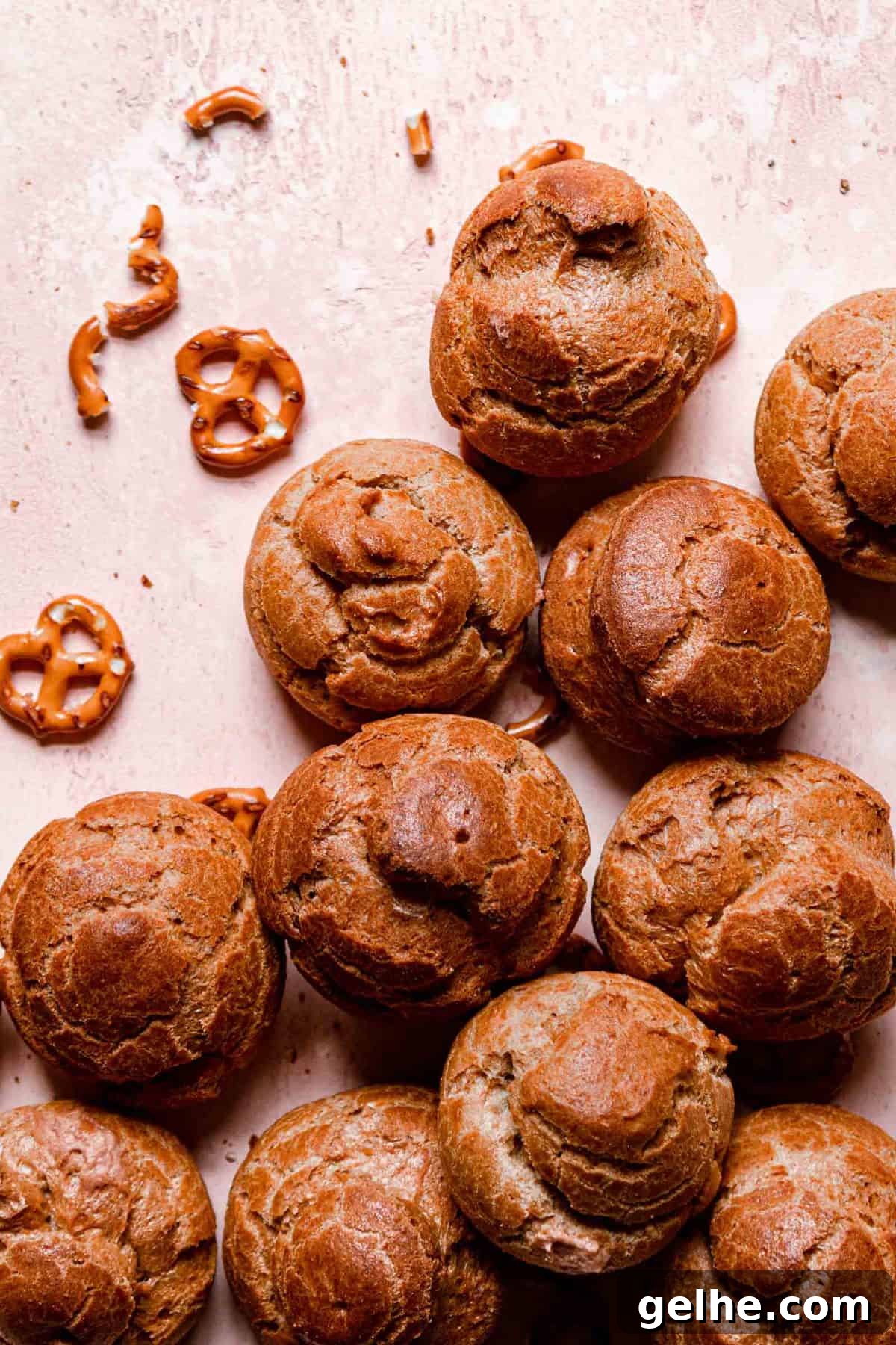 Pretzel Chocolate Cream Puffs: Salty-Sweet Dessert Recipe 2 Pretzel chocolate cream-puffs recipe
