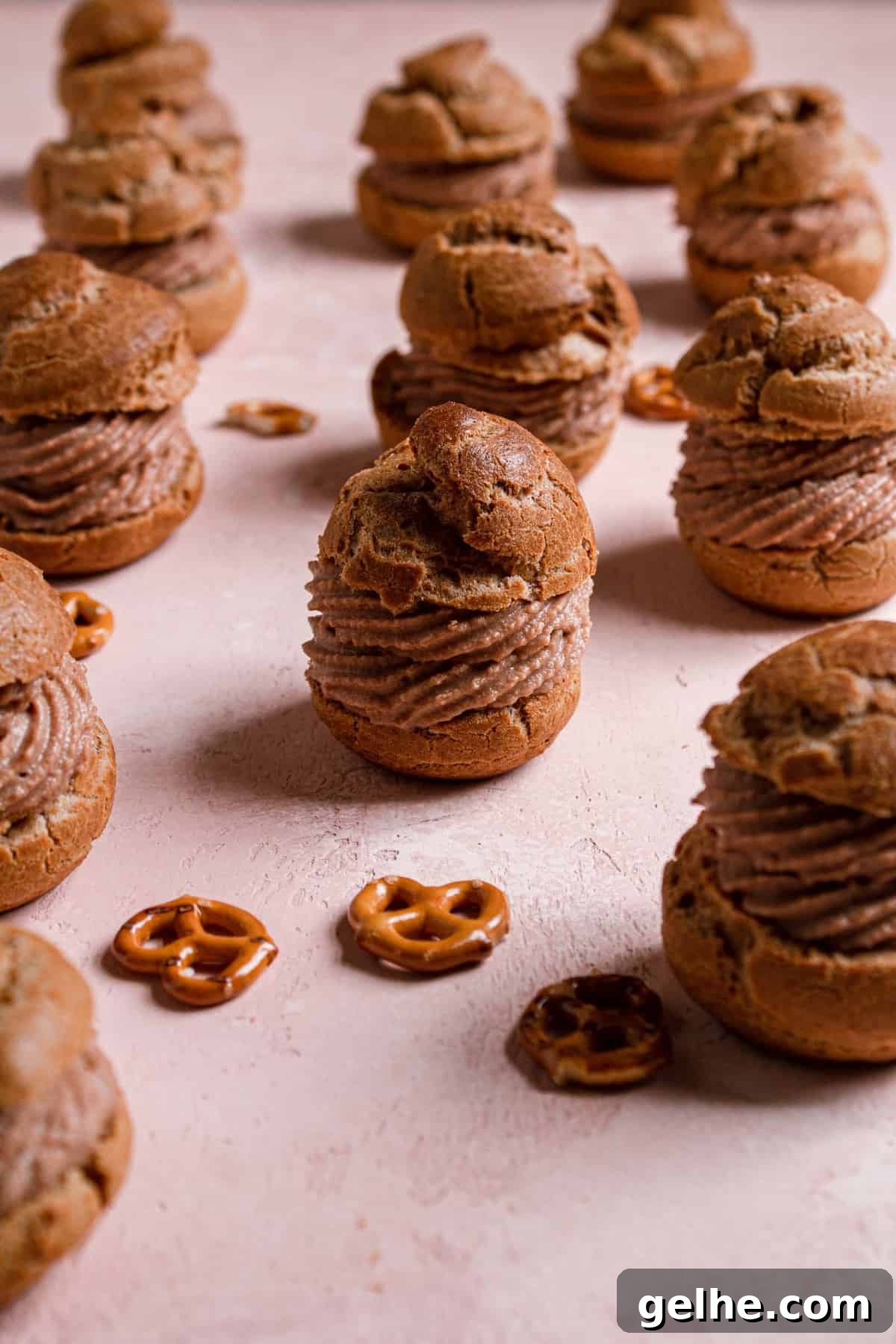 Pretzel Chocolate Cream Puffs: Salty-Sweet Dessert Recipe 3 Pretzel chocolate cream-puffs recipe