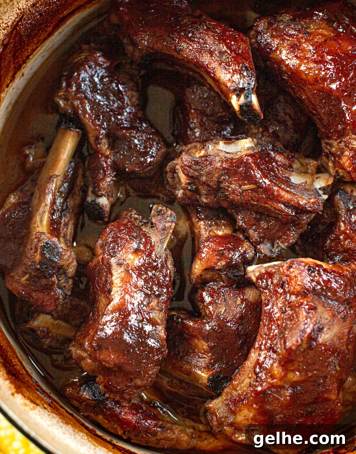 braised short ribs from pork