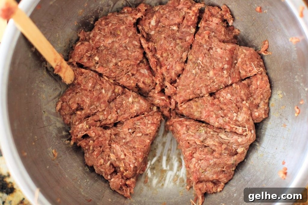 divide the ground beef into 8 equal parts
