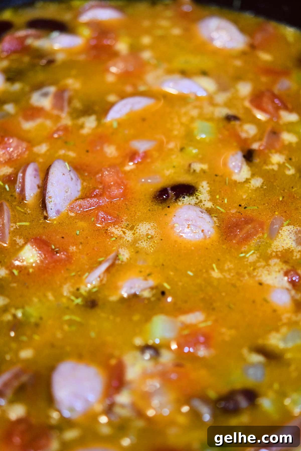 closeup of skillet, just starting to simmer